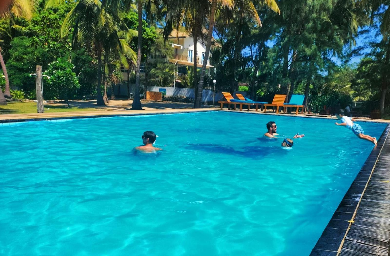 Hotel Coral Bay トリンコマリー エクステリア 写真